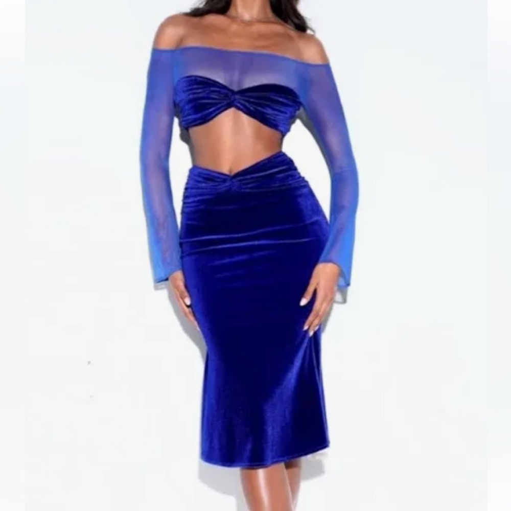 Miss Circle blue crushed velvet mesh two piece set in xxs